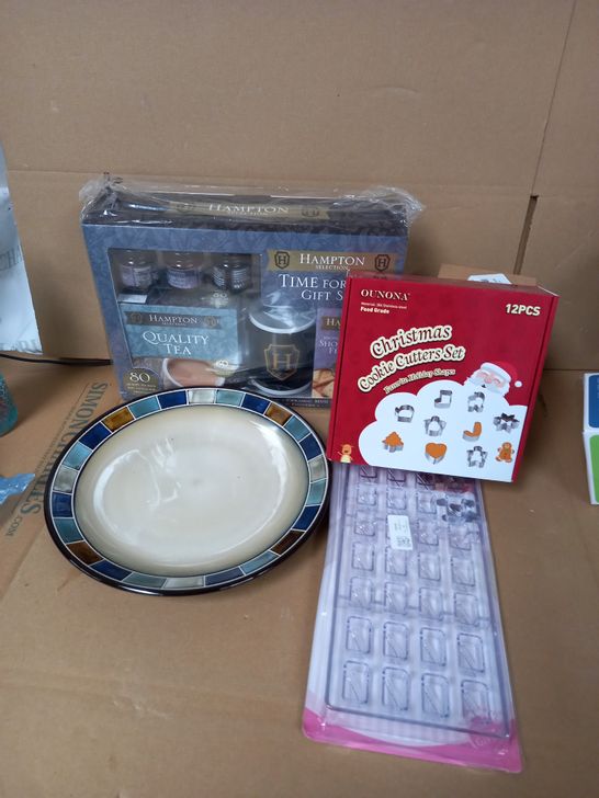 BOX OF MISCELLANEOUS COOK- & BAKEWARE