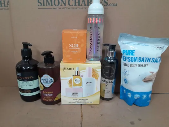 BOX OF APPROX 15 ASSORTED HEALTH AND BEAUTY ITEMS TO INCLUDE - BAYLIS & HARDING BODY LOTION , EPSOM BATH SALTS , IMPERIAL LEATHER HAND WASH ETC