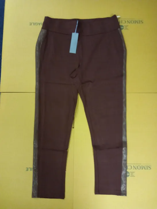 BRAND NEW RUTH LANGSFORD BURGUNDY SNAKE DETAIL JEGGINGS SIZE 16