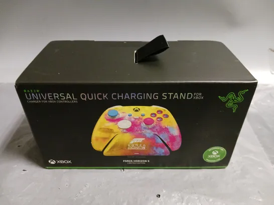 BOXED AND SEALED RAZER UNIVERSAL QUICK CHARGING STAND