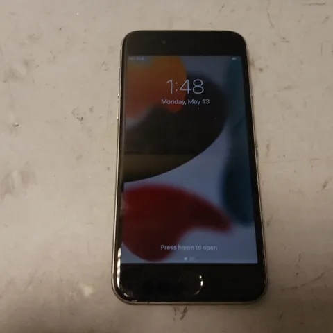 APPLE IPHONE 6s (A1688)