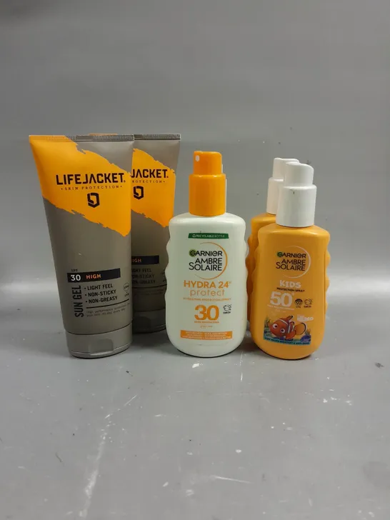 LOT OF APPROX 5 ASSORTED HEALTH AND BEAUTY ITEMS TO INCLUDE LIFE JACKET SPF 30 SUNCREAM (200ML), GARNIER HYDRA 24HR PROTECT SPF 30 SUNCREAM SPRAY (200ML) AND GARNIER KIDS SPF 50 SUNCREAM (150ML). 