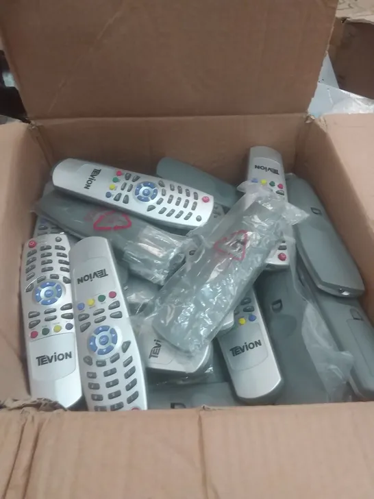 PALLET OF ASSORTED ELECTRICAL ITEMS INCLUDING DIGITAL SATELLITE RECIEVERS, LOFT BRACKET, TV REMOTES