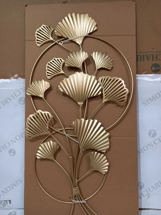 DESIGNER SHELL WALL DECORATION ART IN GOLD EFFECT