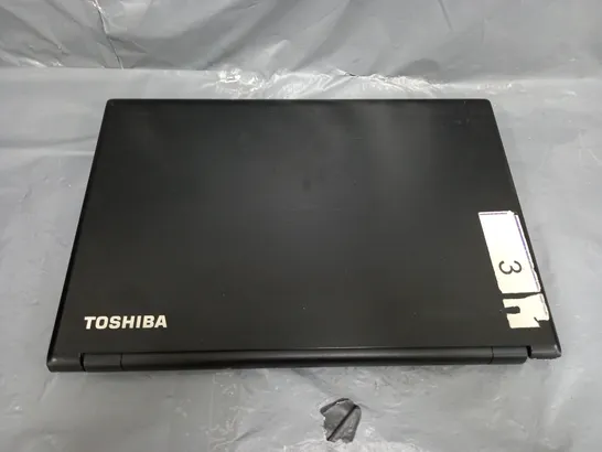 TOSHIBA SATELLITE PRO R50-B	15 INCH I3-4005U 1.70GHZ