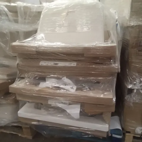 PALLET OF APPROXIMATELY 7 BATHS