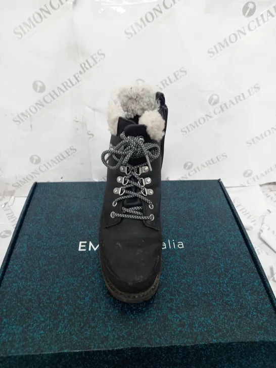  EMU OKAB WATERPROOF BOOTS - BLACK - SIZE 6