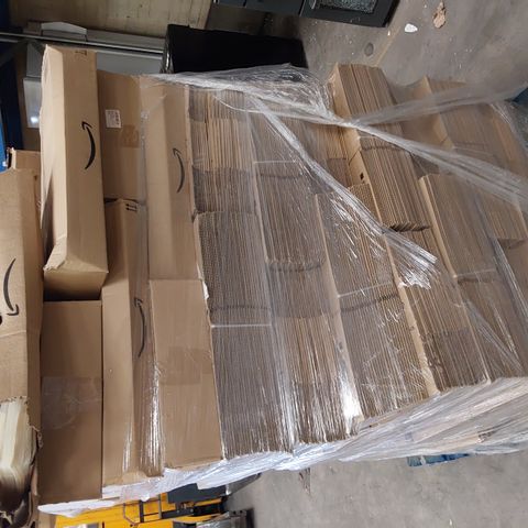 PALLET OF BOXED SPECIMEN TRANSPORT BAGS & FLAT PACKED CARDBOARD BOXES