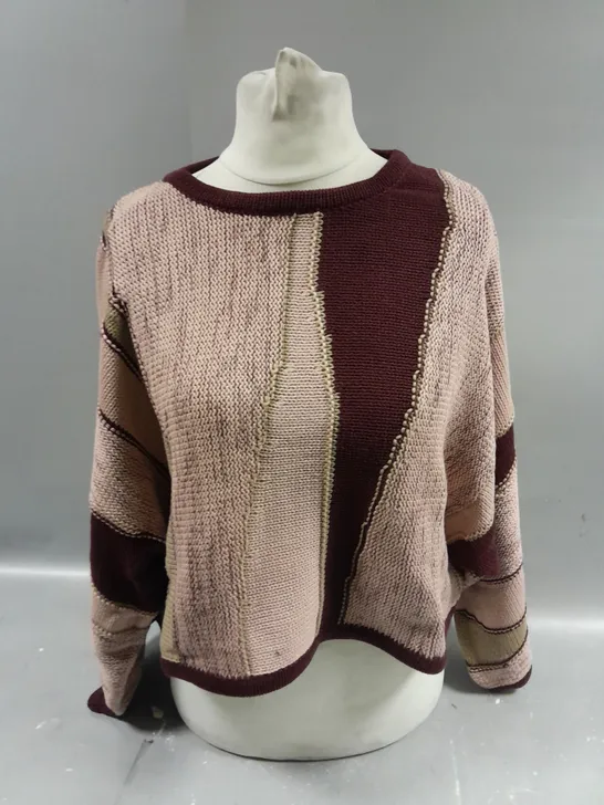 WYNNE COLLECTION CROPPED KNITTED JUMPER SIZE L