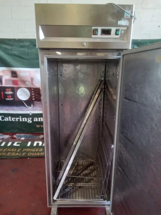 COMMERCIAL FREESTANDING SINGLE FRIDGE 