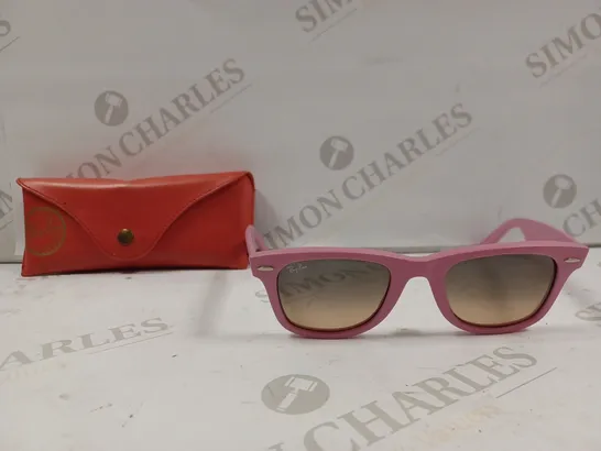 RAY BAN WAY FARER IN PINK 