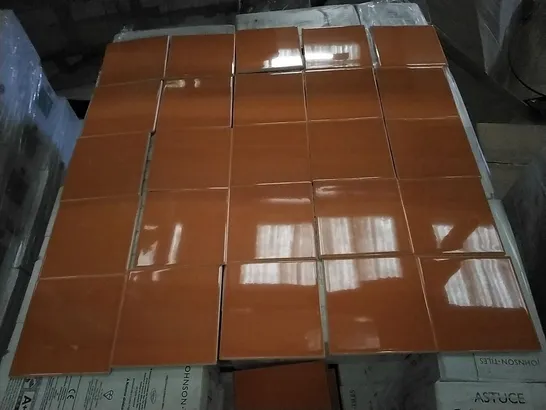 PALLET OF 90 PACKS OF 44 BRAND NEW ORANGE ASTUCE COLLECTION MAISON TILES- EACH PACK COVERS APPROXIMATELY 1M² (TOTAL APPROX. 90 Sq.Metres)