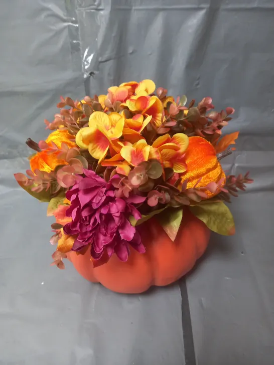 AUTUMN PUMPKIN TABLE CENTERPIECE RRP £25.99