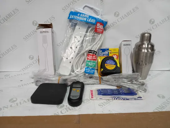 BOX TO CONTAIN APPROX 30 X ASSORTED HOUSEHOLD PRODUCTS, INCLUDES CUTLERY, TAPE MEASURE, STATIONERY ETC