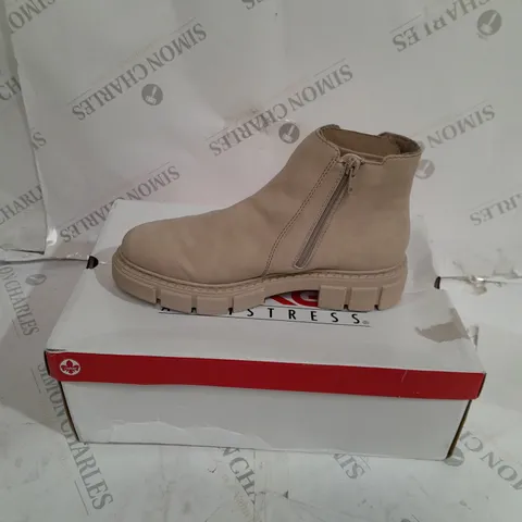 BOXED RIEKER CHUNKY ANKLE BOOTS, OFF WHITE - SIZE 6