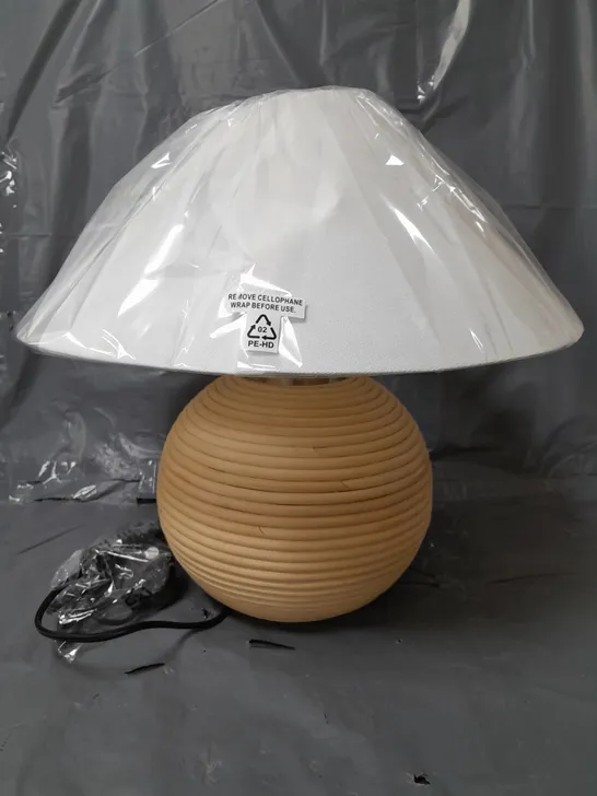 X LAURA BYRNES RATTAN TABLE LAMP