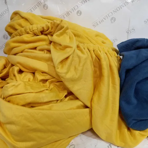 COZZEE HOME YELLOW DUVET SETS - SIZE UNSPECIFIED