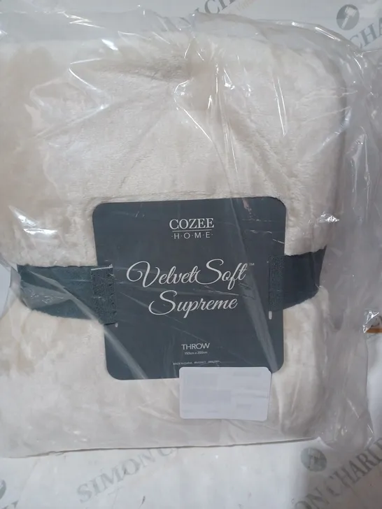 COZEE HOME VELVETSOFT SUPREME THROW IVORY 