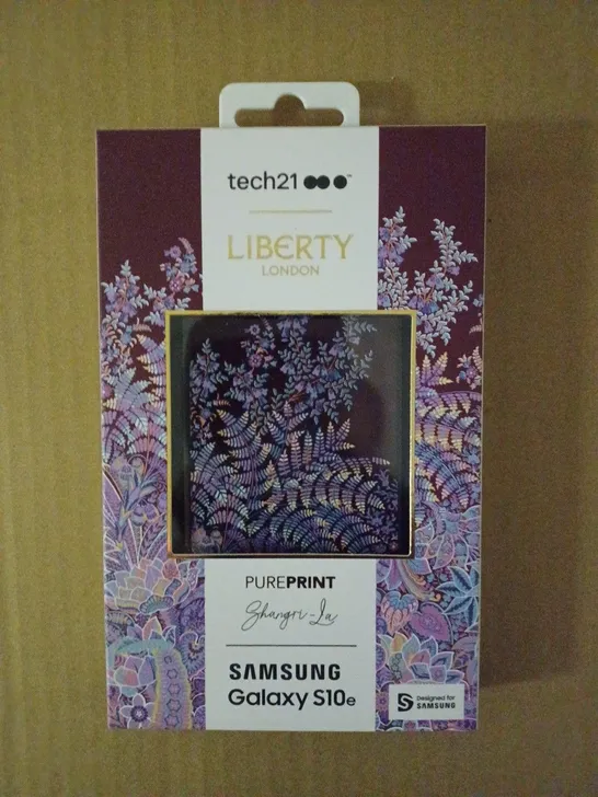 LOT OF APPROXIMATELY 75 BRAND NEW BOXED TECH 21 LIBERTY LONDON CASE WITH 10FT DROP PROTECTION, CONTAINS BULLETSHIELD AND ULTRA-THIN FOR SAMSUNG GALAXY S10E T21-6906 SHANGRI-LA