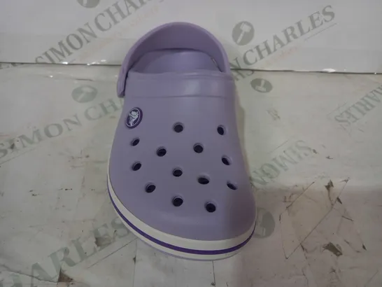 BOXED PAIR OF CROCS IN LILAC SIZE J1