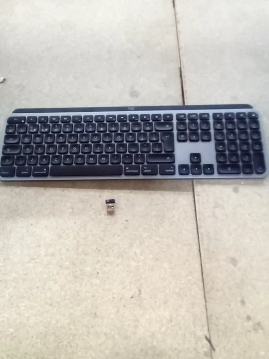 BOXED MX KEYS WIRELESS KEYBOARD 