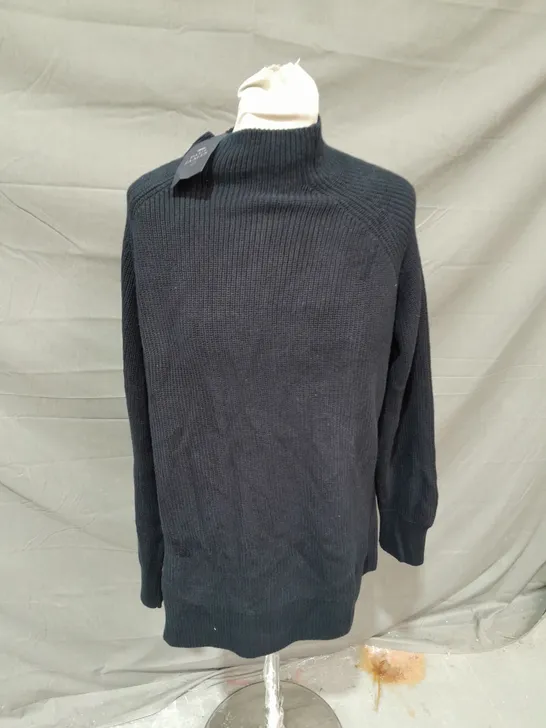 PUAL JAMES NAVY KNITTED TURTLE NECK - XL