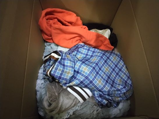 BOX OF ASSORTED CLOTHING INCLUDING KANGOL RACER VEST, LONSDALE GENTS TSUIT, FAUX FUR BLANKET