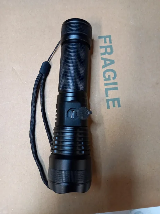 RECHARGEABLE TACTICAL STYLE FLASHLIGHT - USB