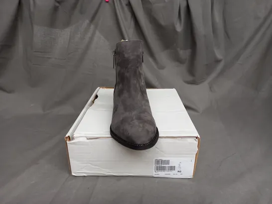 MODA IN PELLE KATREENA ANKLE BOOT IN DARK GREY SIZE 6