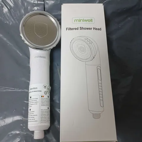 BOXED MINIWELL FILTERED SHOWER HEAD