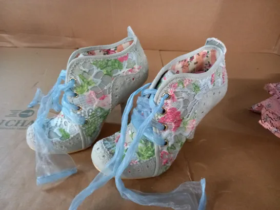 IRREGULAR CHOICE HEELED FLORAL BOOTS IN MULTI - 39