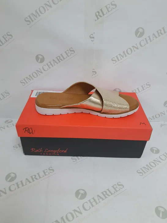 BOXED PAIR OF RUTH LANGSFORD SANDALS IN CHAMPAGNE GOLD SIZE 5