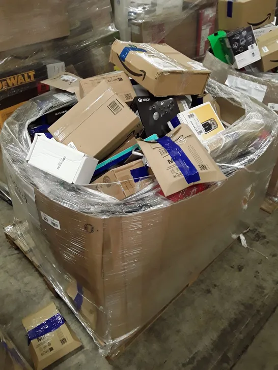 PALLET OF APPROXIMATELY 192 ASSORTED UNPROCESSED RAW RETURNS TO INCLUDE;