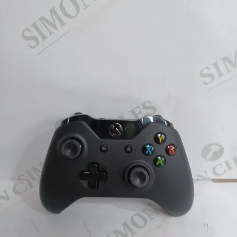 XBOX 1 WIRELESS GAMING CONTROLLER