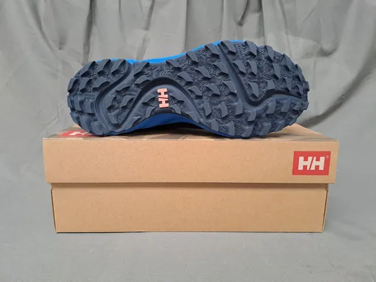 BOXED PAIR OF HELLY HANSEN SHOES IN NAVY/BLUE UK SIZE 8