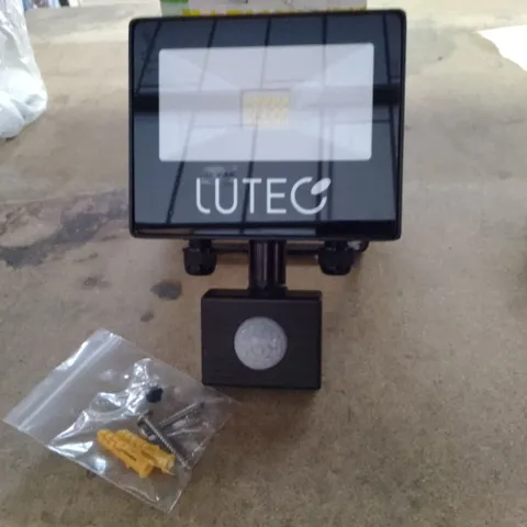 BOXED LUTEC MOTION SENSOR LIGHT