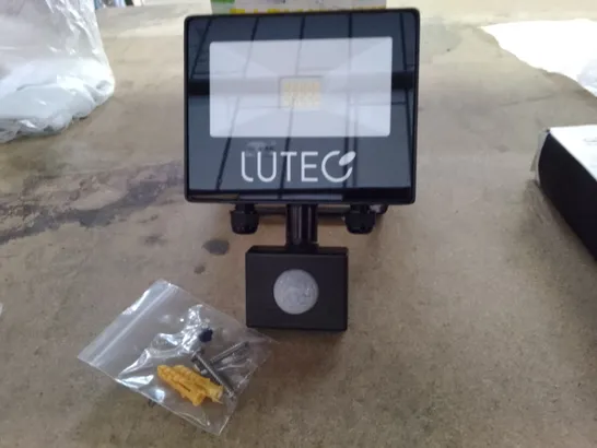 BOXED LUTEC MOTION SENSOR LIGHT