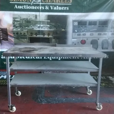 COMMERCIAL METAL WORK SURFACE 