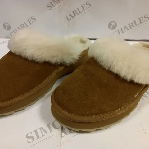 EMU JOLIE SUEDE SLIPPERS IN CHESTNUT - 6