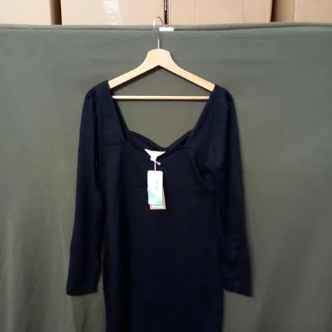 BOWDEN ECO FRIENDLY BLACK FORMAL DRESS - SIZE 12R