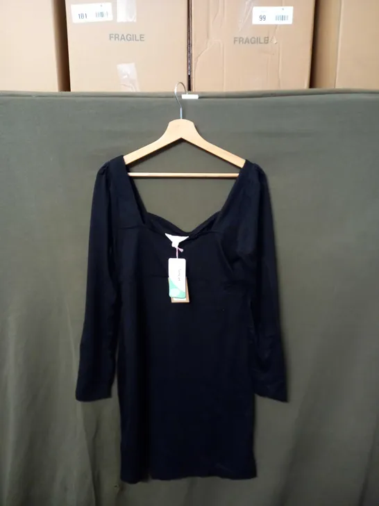 BOWDEN ECO FRIENDLY BLACK FORMAL DRESS - SIZE 12R