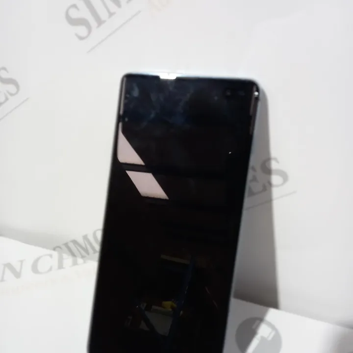 SAMSUNG GALAXY S10 PLUS 4551332-Simon Charles Auctioneers