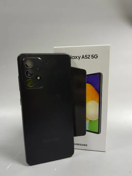 BOXED SAMSUNG GALAXY A52 SMARTPHONE 