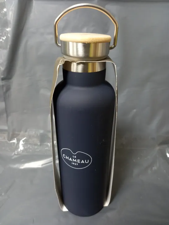 LE CHAMEAU STAINLESS STEEL WATER BOTTLE IN BLUE (750ml)