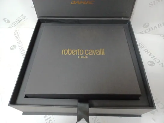 BOXED ROBERTO CAVALLI HOME DAMAC BAY SET OF 6 LIZZARD PLATIN ARABIC CUPS WHITE