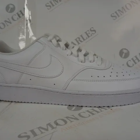 BOXED PAIR OF NIKE COURT VISION TRAINERS IN WHITE UK SIZE 11