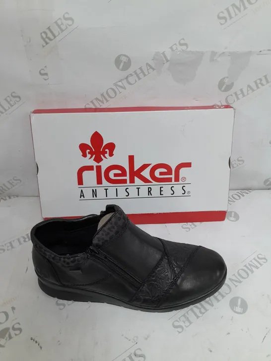 BOXED RIEKER LEATHER DOUBLE ZIP WATER RESISTANT BOOT IN BLACK - SIZE 39