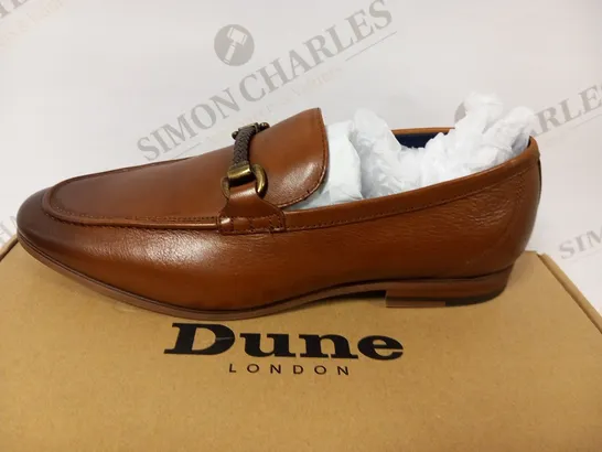 BOXED DUNE WOVEN TRIM LOAFER SIZE 7