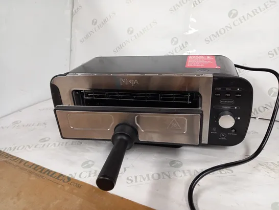 NINJA 2-IN-1 TOASTER & GRILL ST100UK