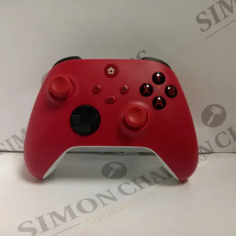 BOXED UNBRANDED GAMING CONTROLLER RED